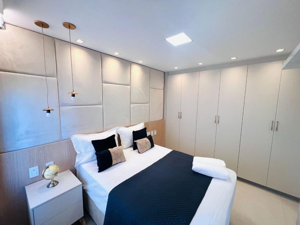Bed, Bedroom, wardrobe