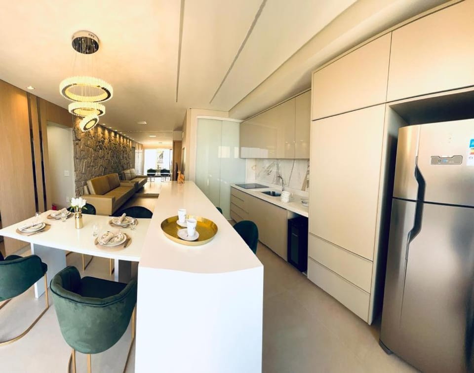 Kitchen or kitchenette, Dining area, oven, stove