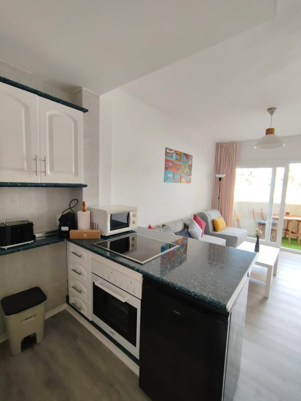 Kitchen or kitchenette, Dining area, toaster