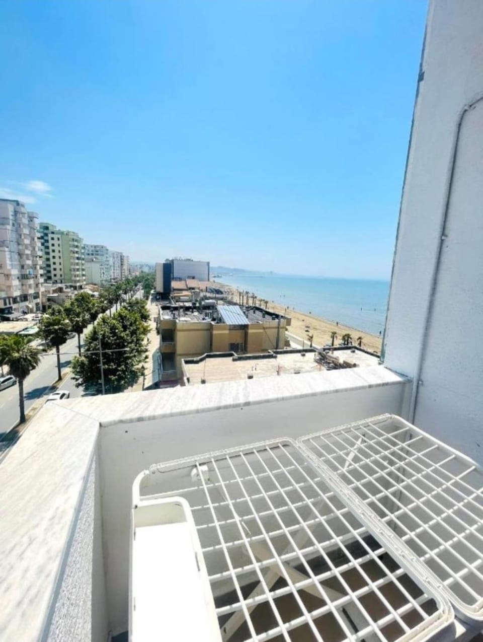 Property building, Day, Natural landscape, View (from property/room), Balcony/Terrace, City view, Sea view