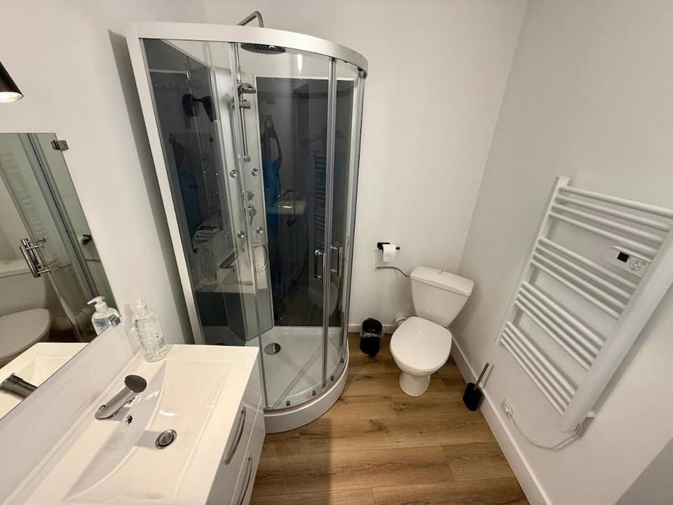 Joli Cocon au Cœur de la Petite Cité de Caractère Apartment in Brittany