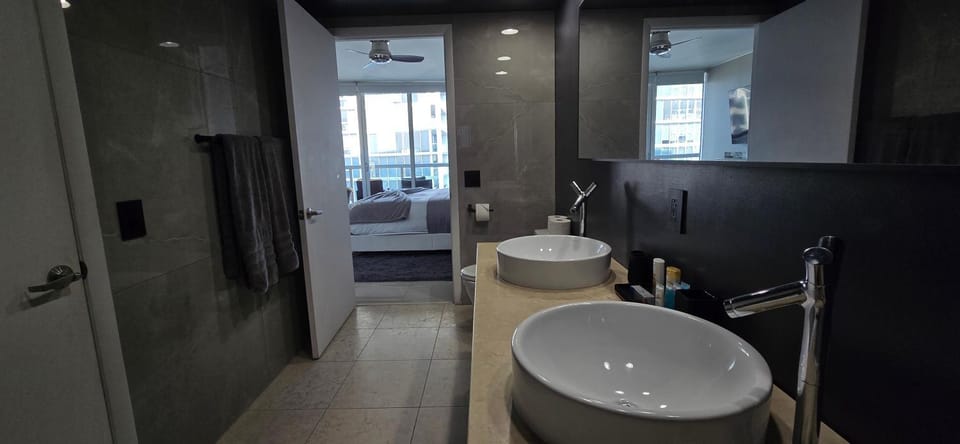 Miami brickell condo ocean view Apartment in Brickell