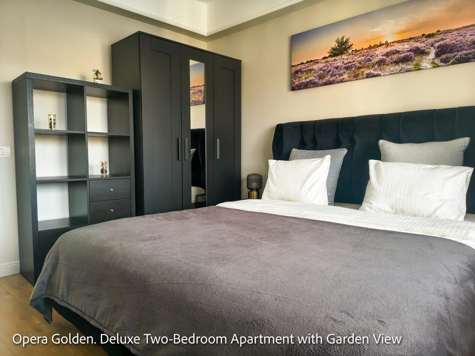 Bed, Photo of the whole room, Bedroom, wardrobe, air conditioner