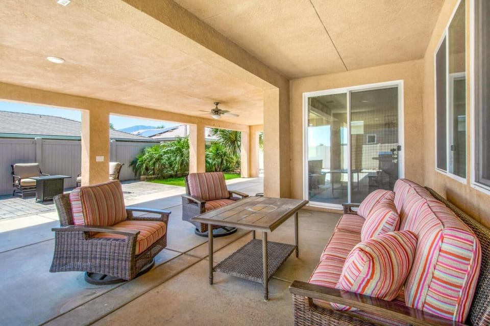 Indios Best Pool BBQ Fire Pit Quiet House in Indio