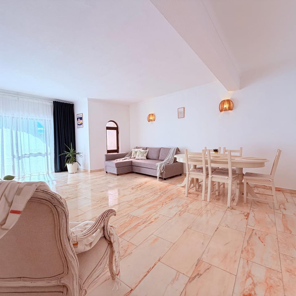 Living room, air conditioner