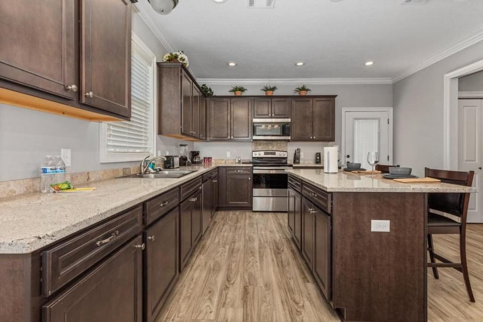Luxury 2 bedroom townhouse #4 House in Lake Charles