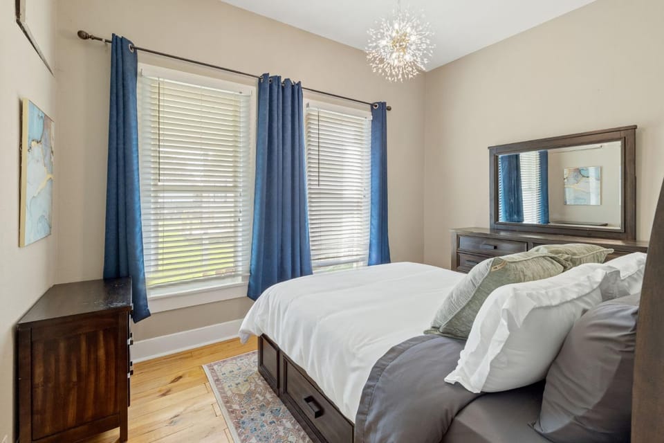 2 Bedroom Home in Downtown Lake Charles La House in Lake Charles