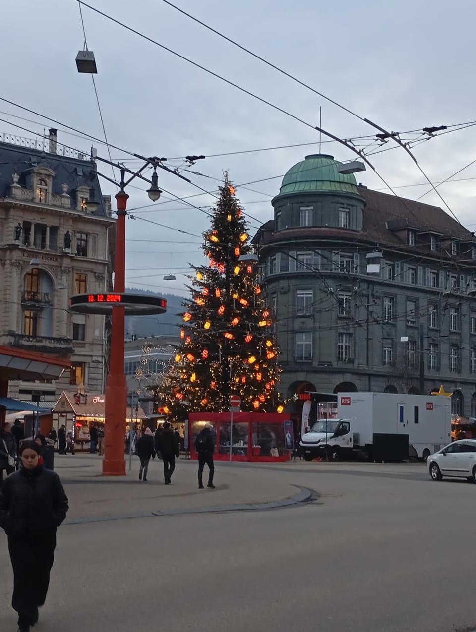 Chambre 3 a louer à Bienne Vacation rental in Canton of Bern (Region)