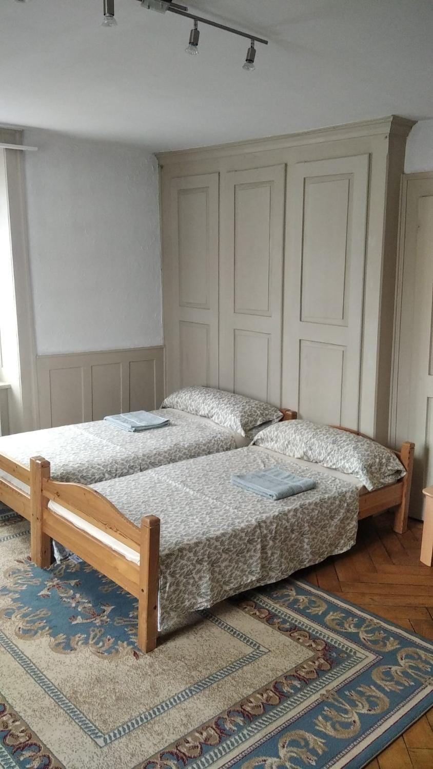 Chambre 3 a louer à Bienne Vacation rental in Canton of Bern (Region)