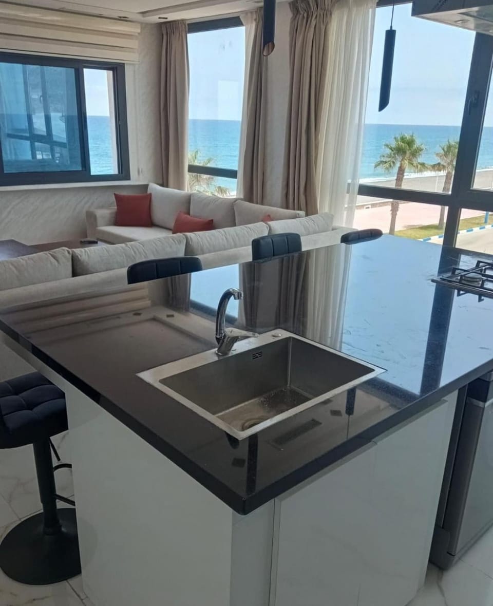 New 2025, Front beach flat, Newly renovated House in Tangier-Tétouan-Al Hoceima