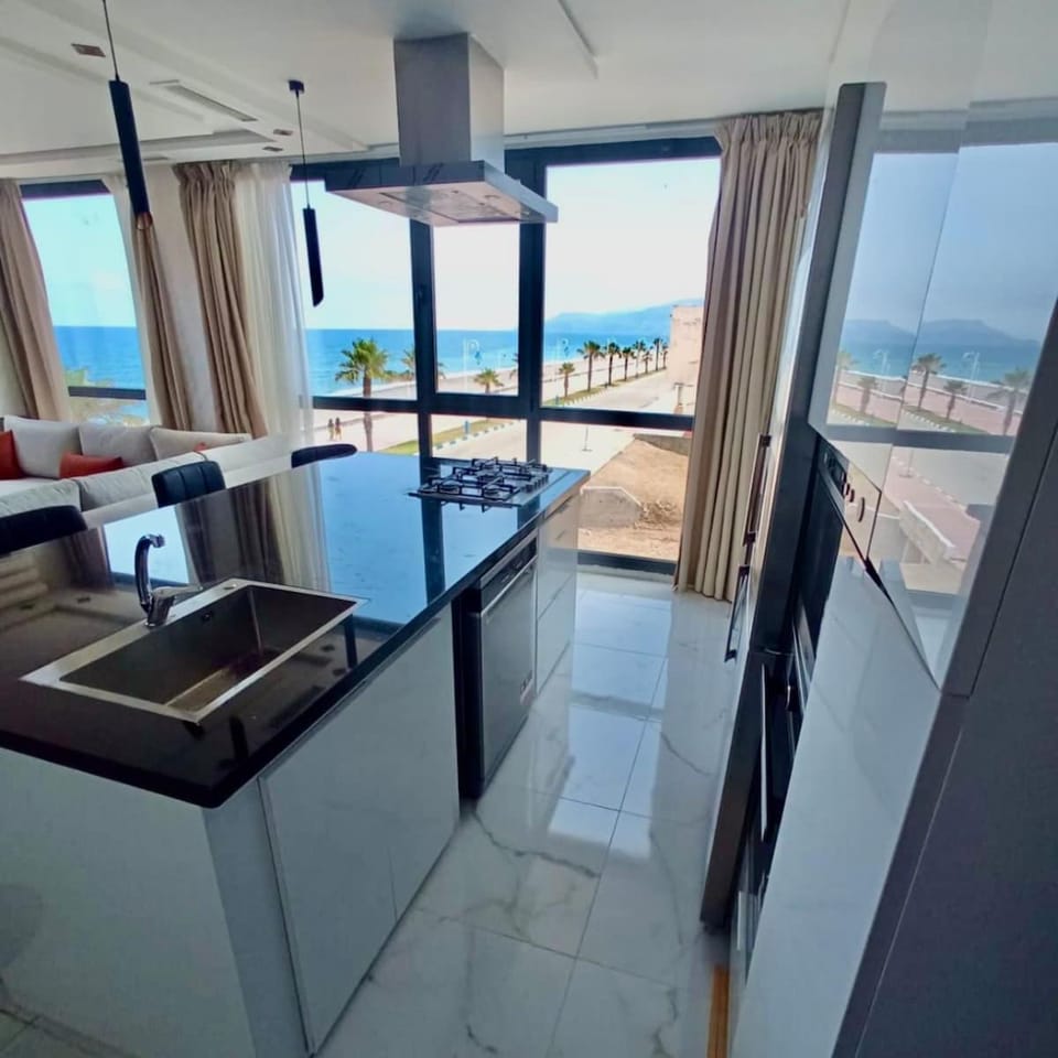 New 2025, Front beach flat, Newly renovated House in Tangier-Tétouan-Al Hoceima