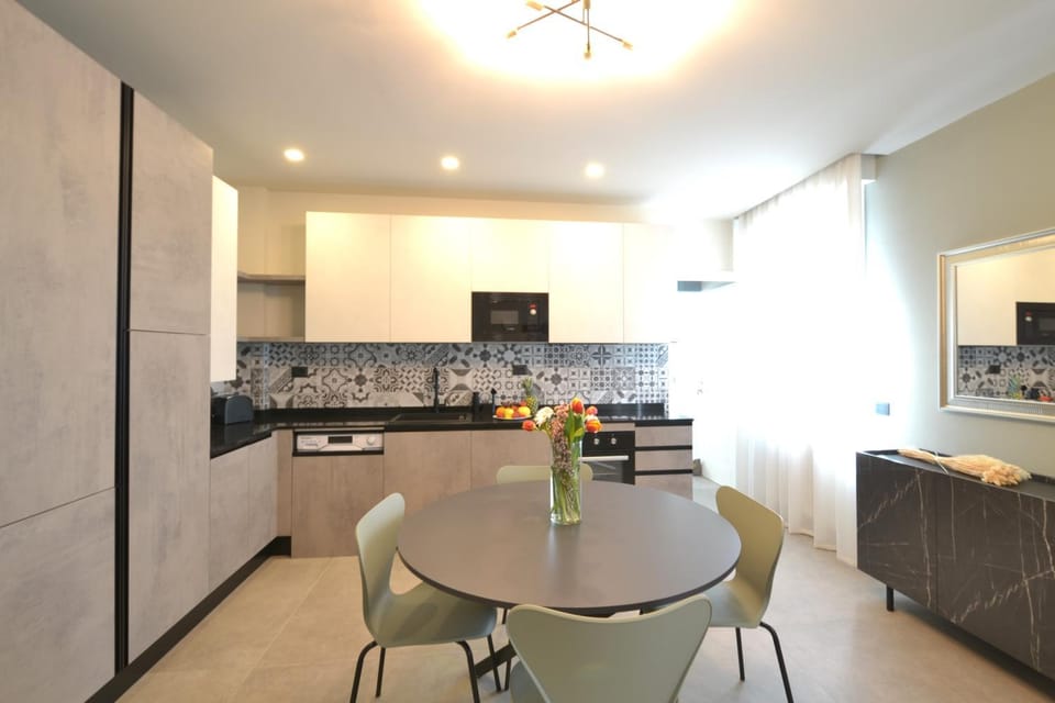 Seating area, Communal kitchen