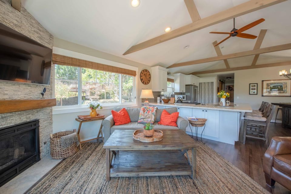 Photo of the whole room