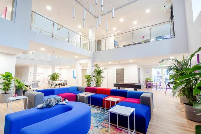 Seating area