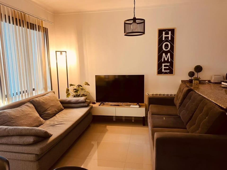Departamento de categoría con cochera Apartment in Mendoza