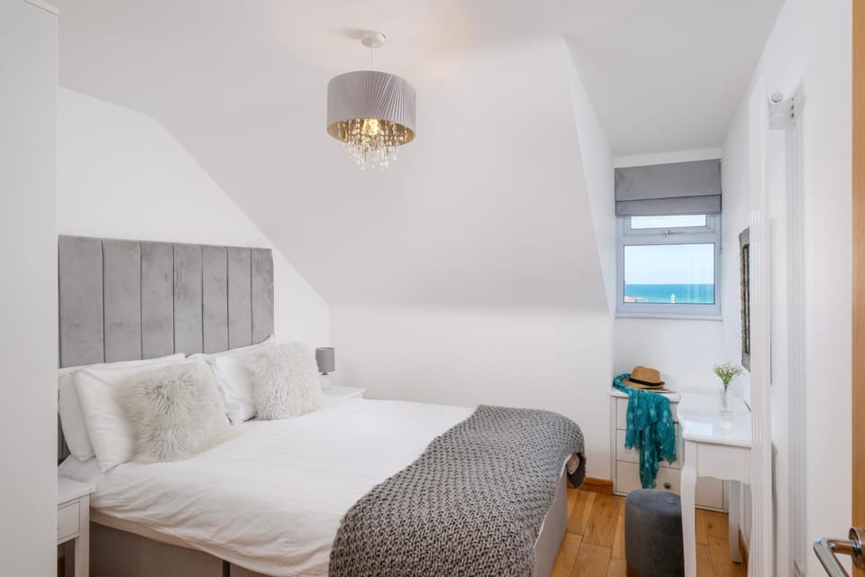 Bedroom, Sea view