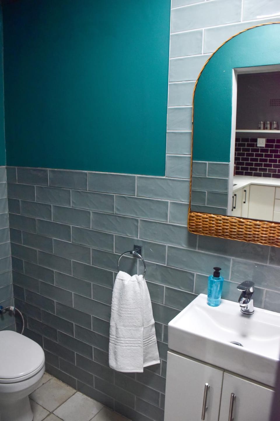 Bathroom, towels