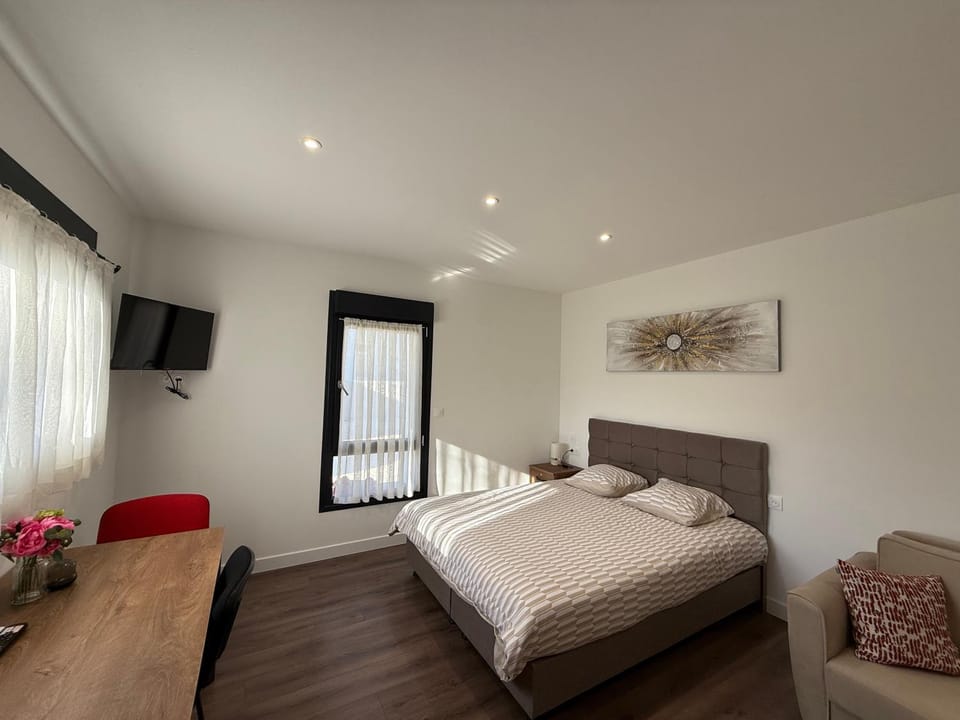 Le 6 by Montélimar Bed and Breakfast in Provence-Alpes-Côte d'Azur