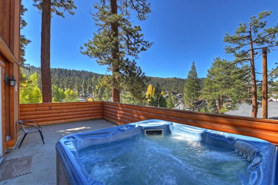 Hot Tub, Mountain view