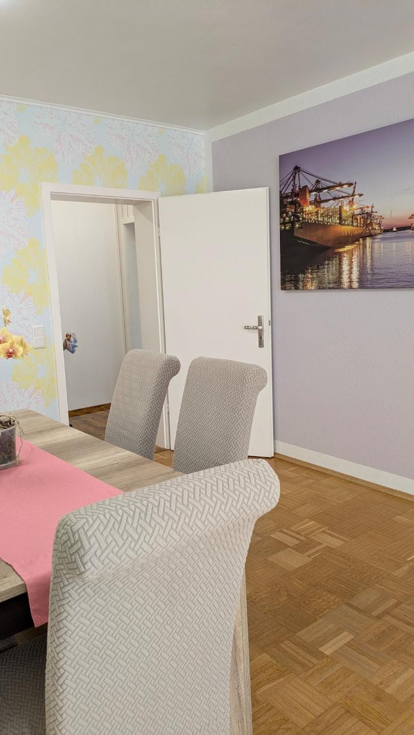 Wohlfühloase 80 qm max 6 Pers Apartment in Bielefeld