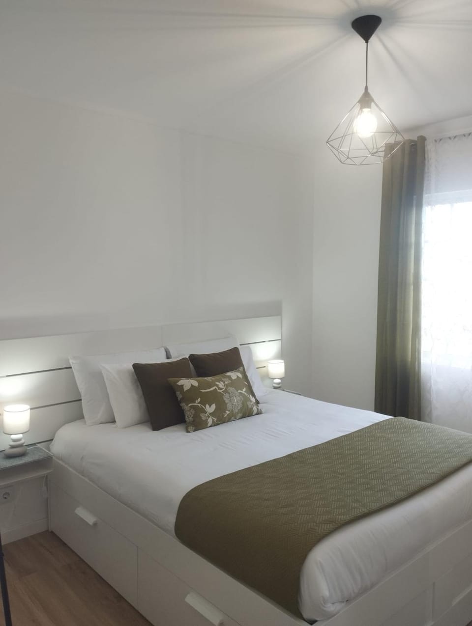 Bedroom, air conditioner