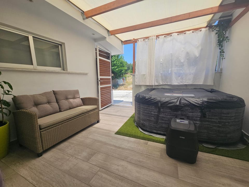 Patio, Balcony/Terrace, Balcony/Terrace