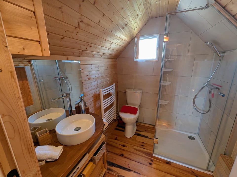 Kota rouge climatisé, séjour nature pour deux près de la Saône - FR-1-583-394 House in Bourgogne-Franche-Comté