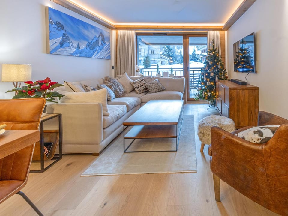 Appartement de Standing avec Piscine, Sauna et Hammam à Val-d'Isère - FR-1-694-426 Apartment in Val dIsere