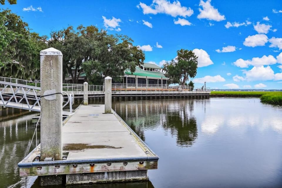 3013 Sea Marsh Road - Stunning Golf and Marsh View House in Amelia Island