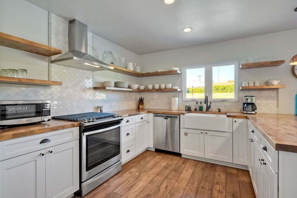 Immaculate 3 BDR in Oceanside - Private Pool & Spa House in Oceanside