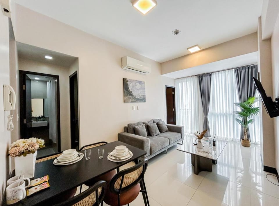 Modish One Bedroom in OPR Apartment in Lapu-Lapu City