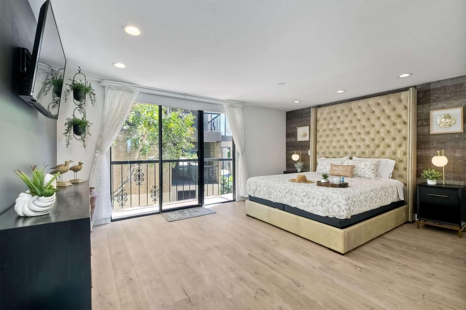 Solana Sunset - Stunning Beachside Retreat for 4 House in Solana Beach