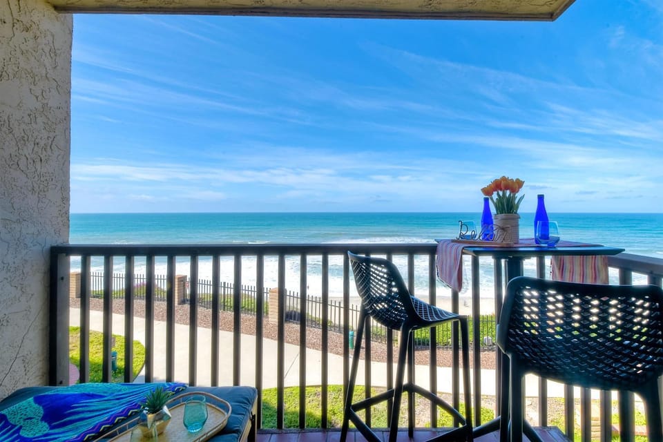 Solana Sunset - Stunning Beachside Retreat for 4 House in Solana Beach