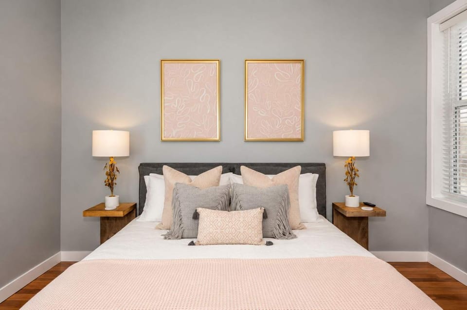 Findlay Market - Suite 5 for 2 Apartment in Over The Rhine