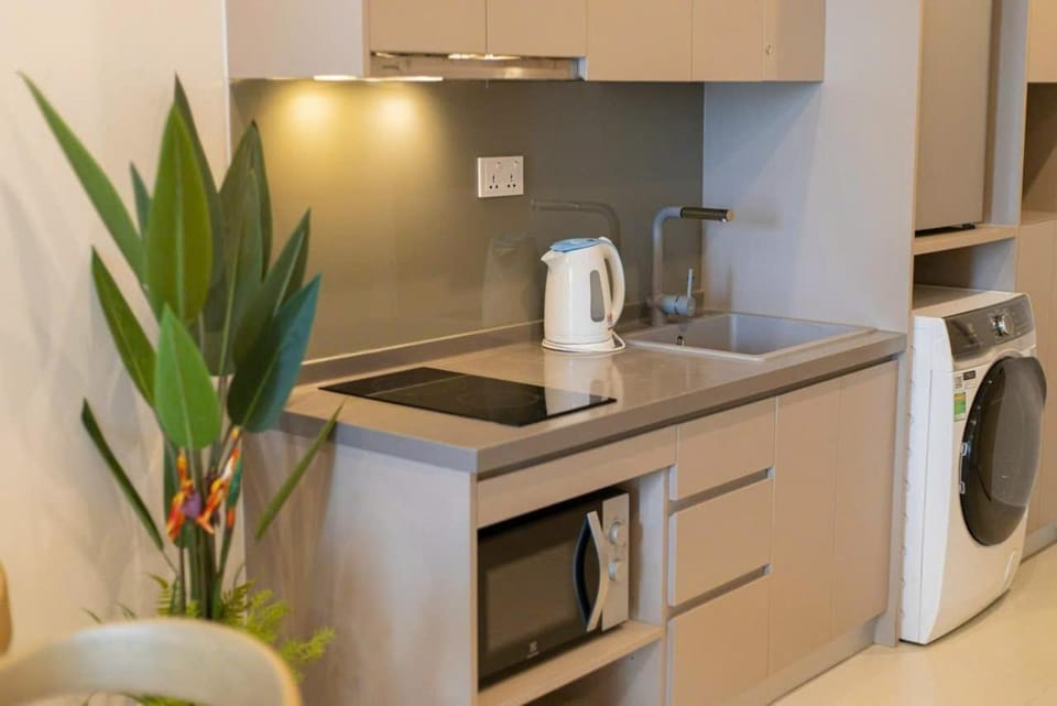 Coffee/tea facilities, Kitchen or kitchenette, dishwasher, minibar, oven, pet friendly, stove, washing machine, dryer
