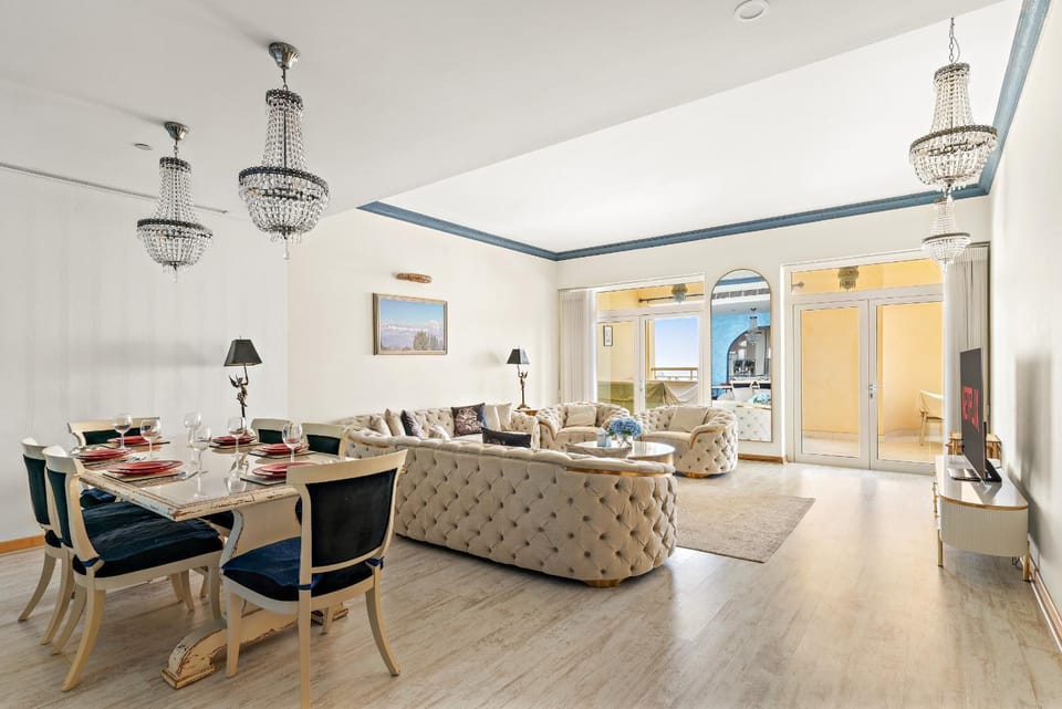 VayK - Stunning 2BR with Sea View & Beach Access Apartment in Dubai