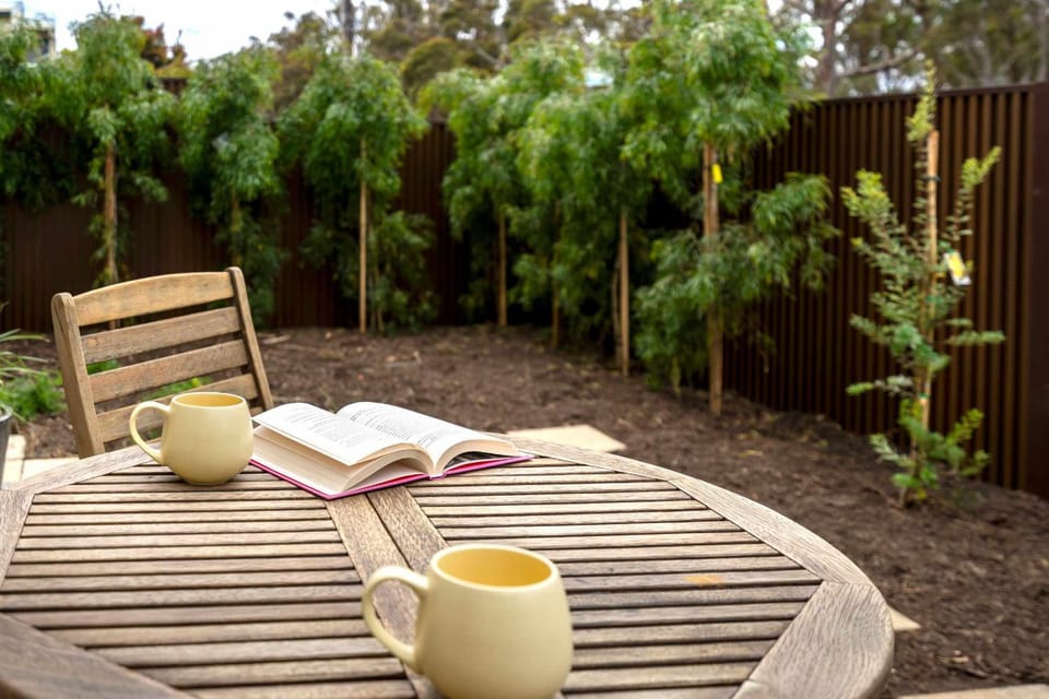 Patio, Garden view
