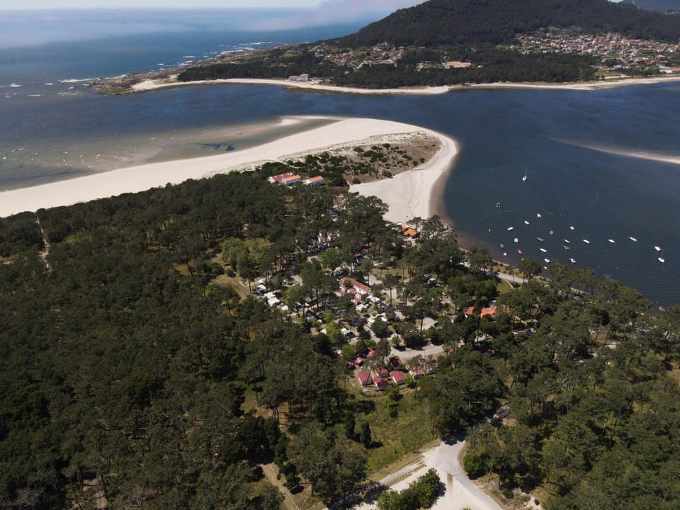 Nearby landmark, Bird's eye view, River view