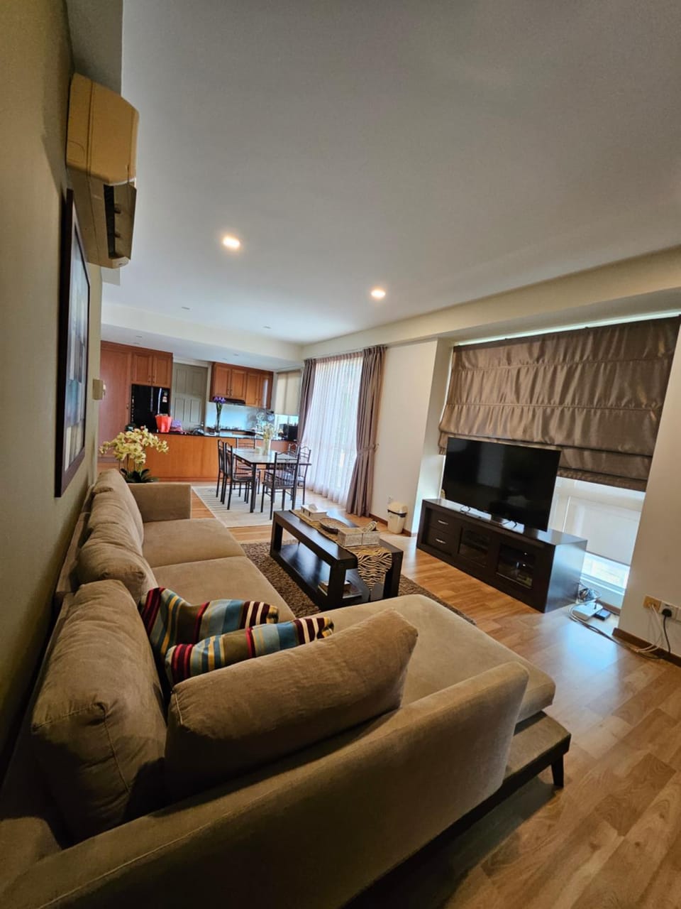 Communal lounge/ TV room