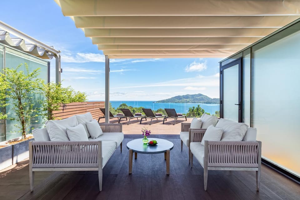 Day, View (from property/room), Balcony/Terrace, Seating area, Lake view, Mountain view, Sea view