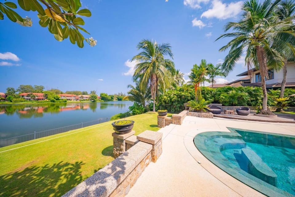 4BR Lakeshore Pool Villa in Laguna Bangtao Villa in Choeng Thale