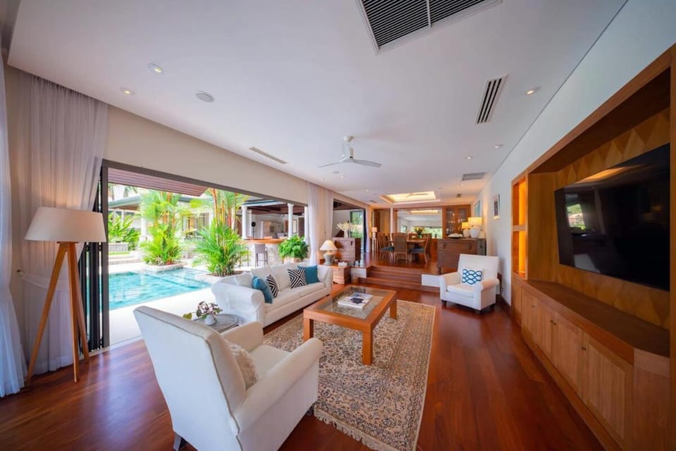 4BR Lakeshore Pool Villa in Laguna Bangtao Villa in Choeng Thale