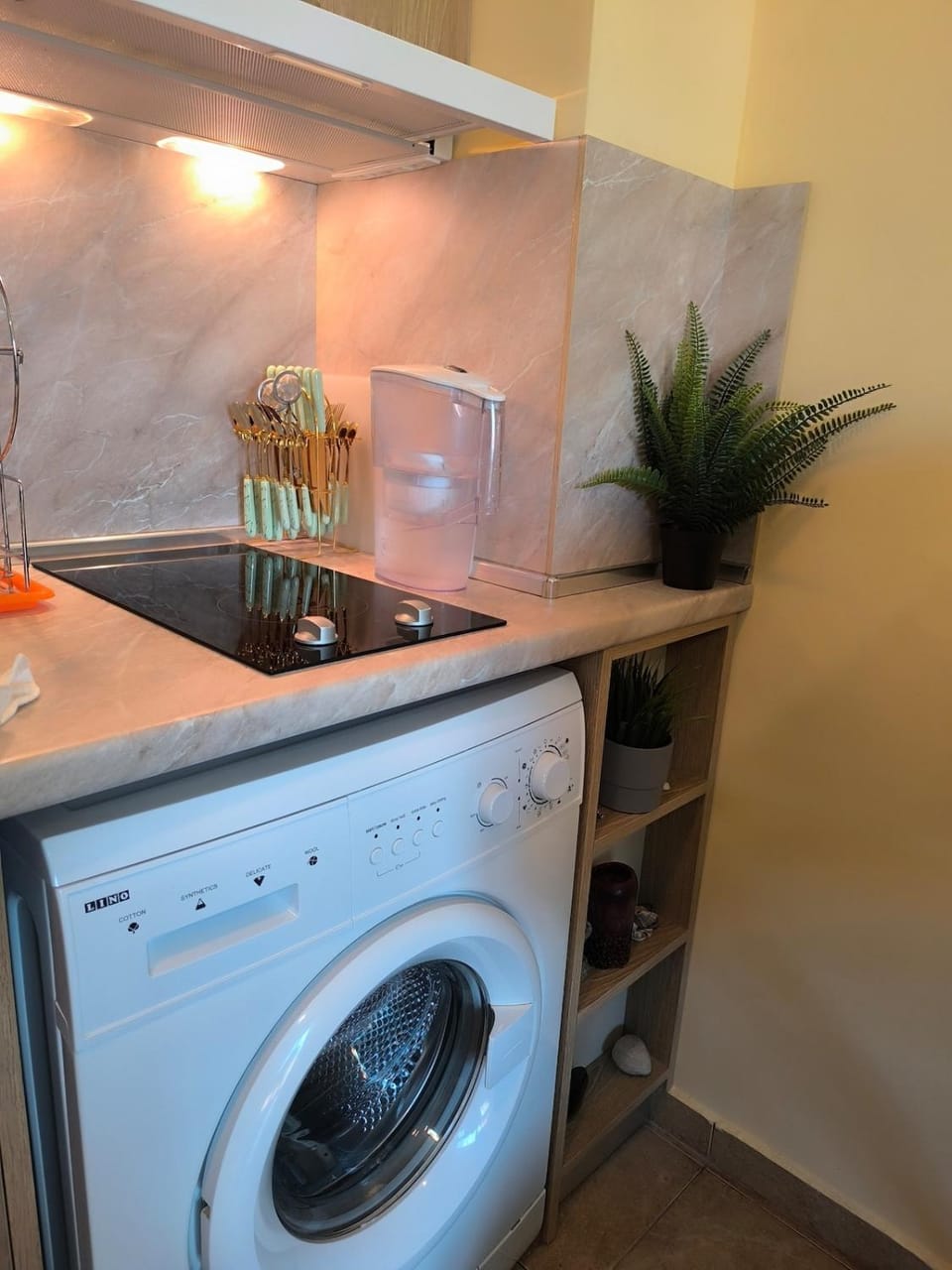 Golden Hermes, Studio z basenem Apartment in Sunny Beach