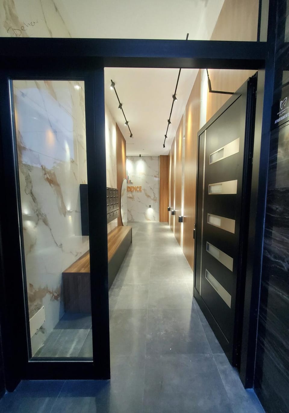 Property building, Facade/entrance