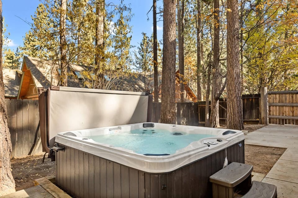 Summit Pine Lodge - 2 Minutes to Snow Summit House in Big Bear