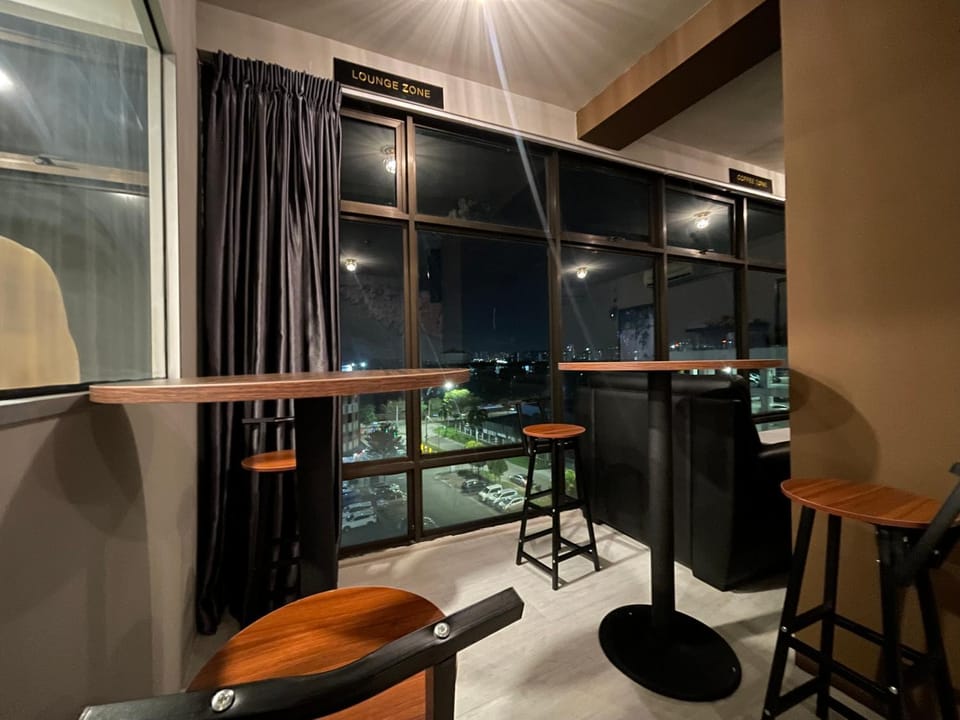 Communal lounge/ TV room, Seating area