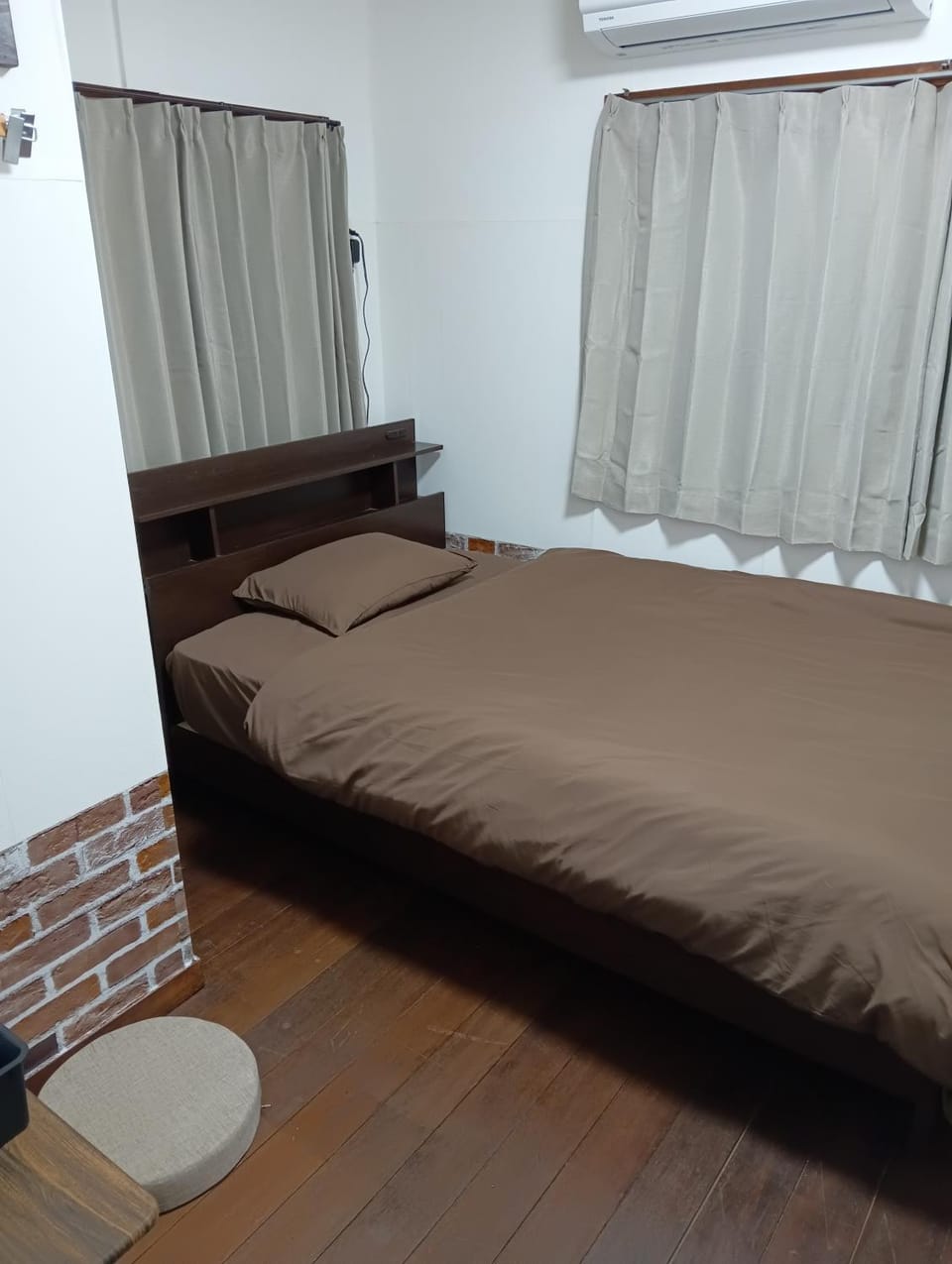 ゲストハウス津津 Bed and Breakfast in Japan