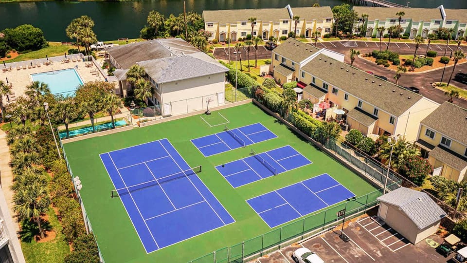 Tennis court