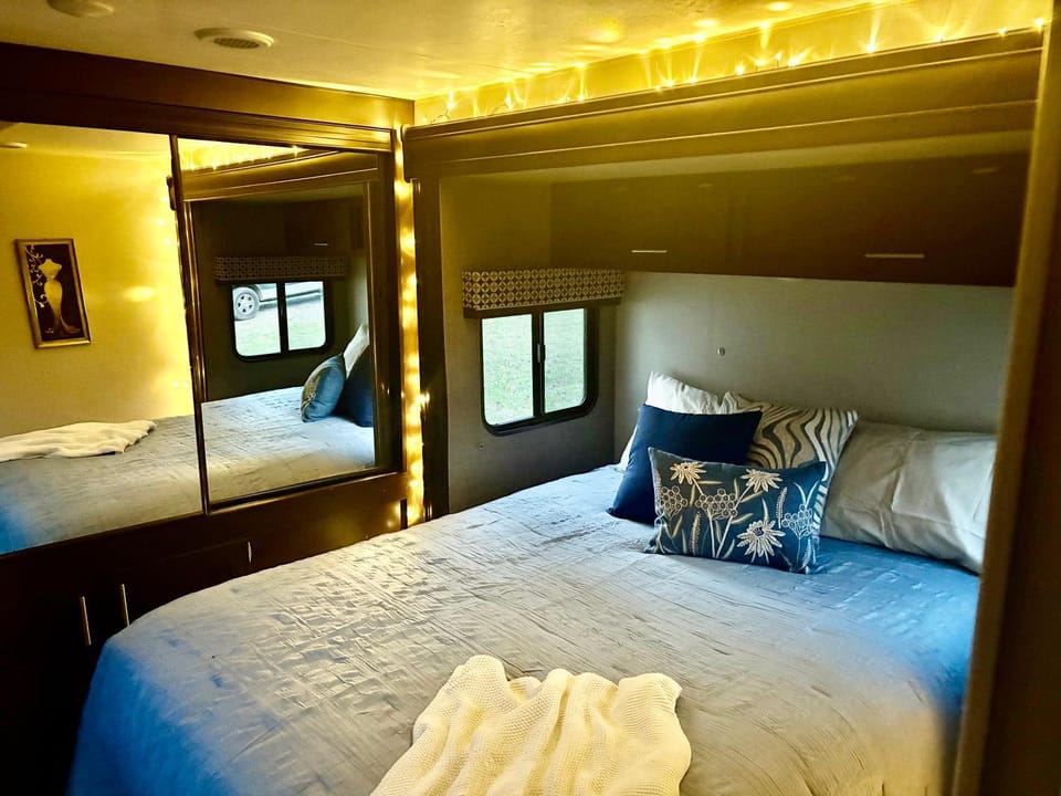 Jennys creekside bliss Campground/ 
RV Resort in Tennessee