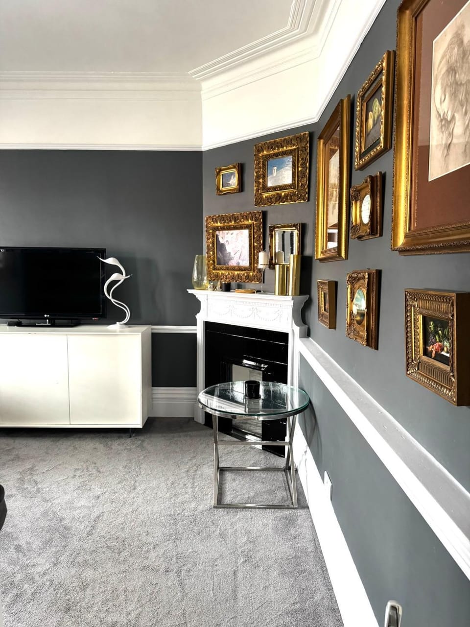 TV and multimedia, Living room, Seating area